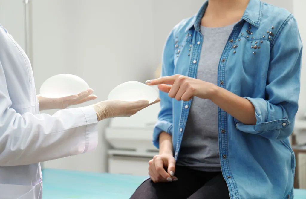 come scegliere le protesi al seno